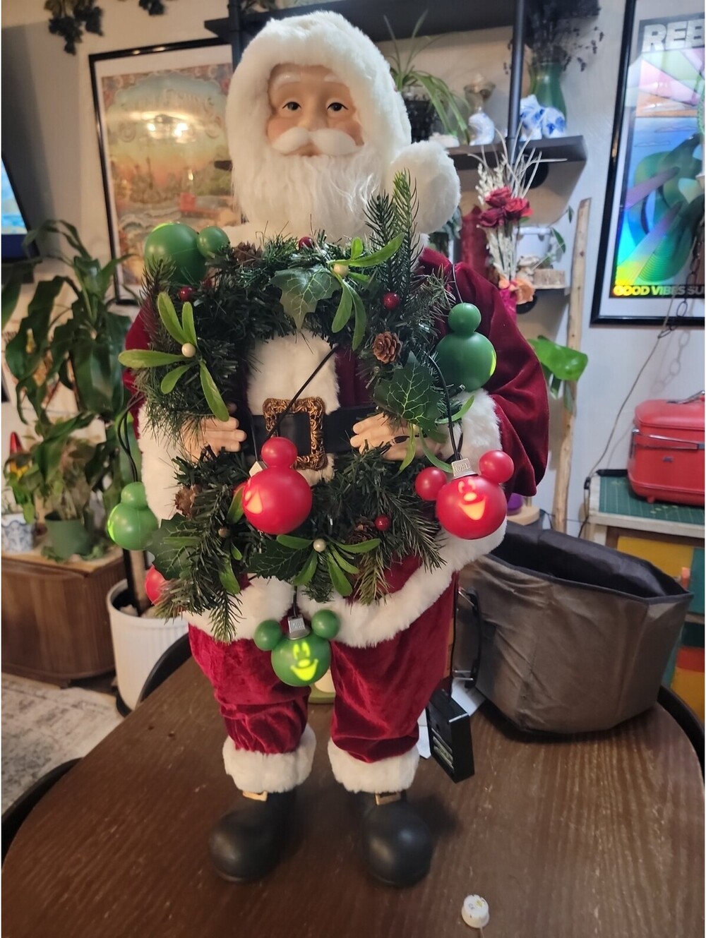36" Vintage Santa Mickey Sing Holiday Collection  Perfectly